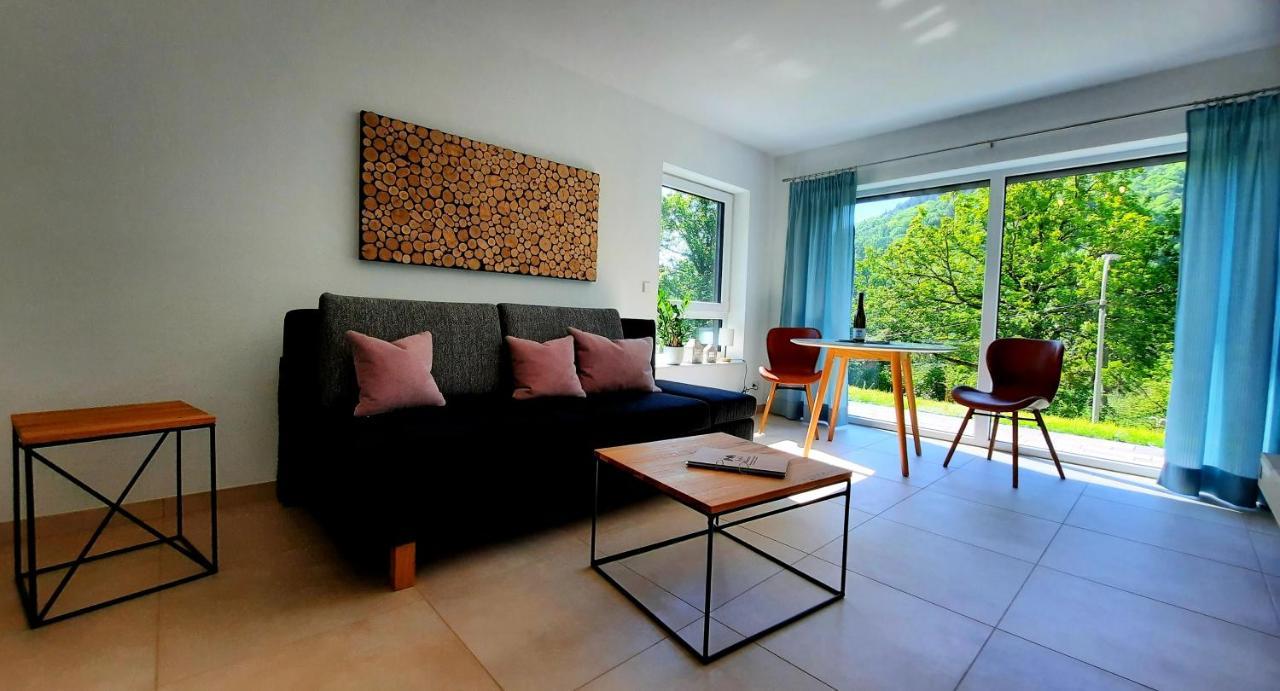 Ferienappartement Am Slevogtweg Leinsweiler Bagian luar foto