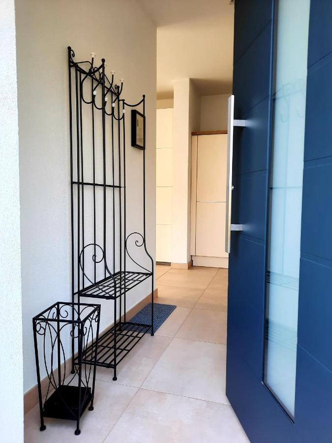 Ferienappartement Am Slevogtweg Leinsweiler Bagian luar foto